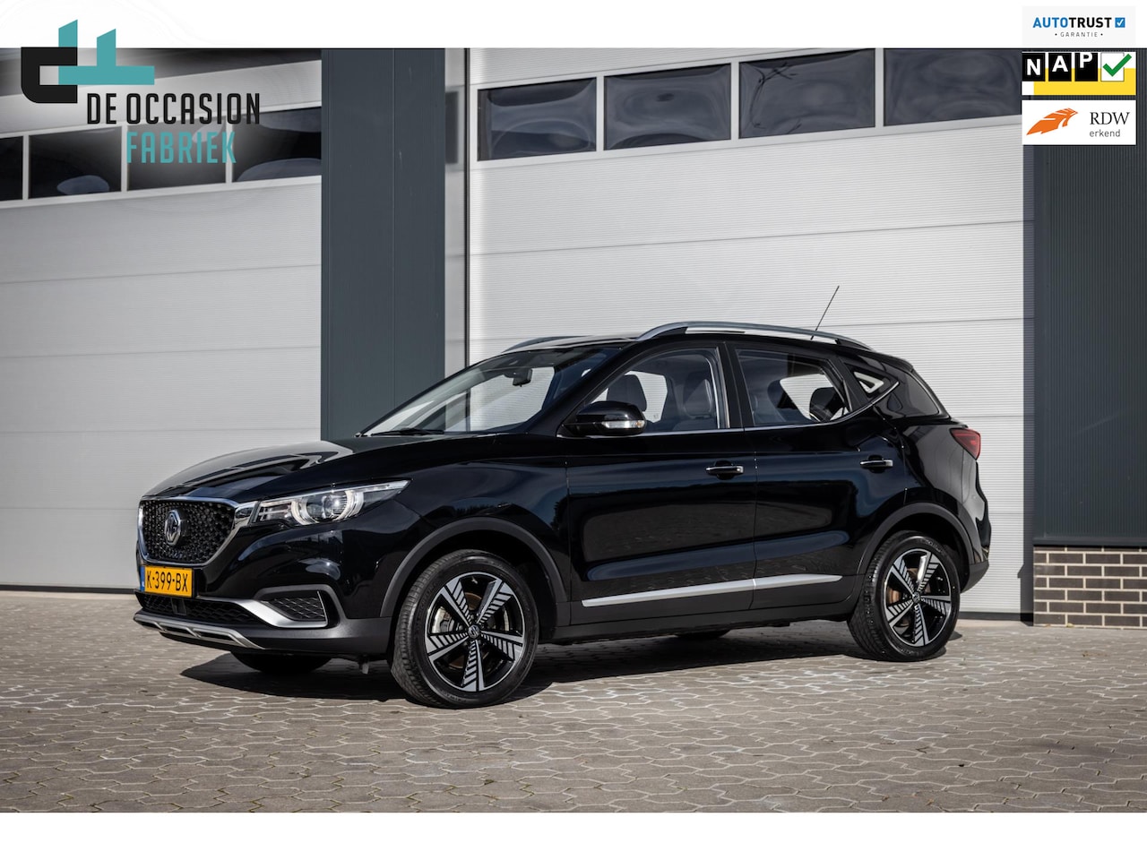 MG ZS - Luxury 45 kWh Pano Navi Carplay - AutoWereld.nl