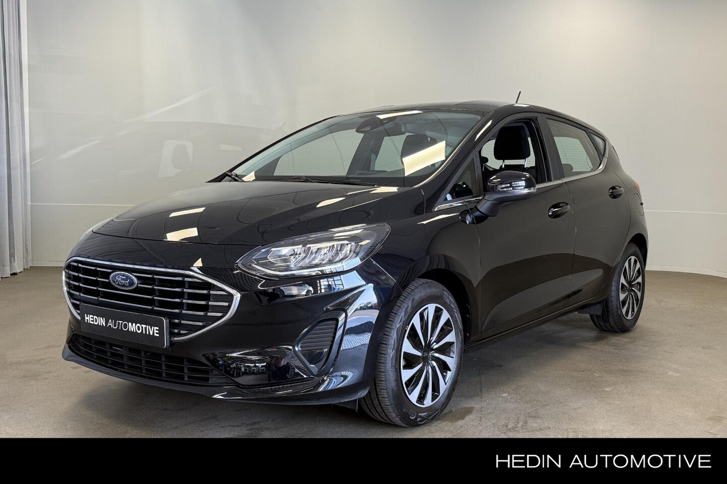 Ford Fiesta - 1.0 EcoBoost Hybrid Titanium | Winter Pack | Car Play | Keyless | Parkeersensoren | Cruise - AutoWereld.nl