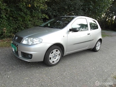Fiat Punto - 1.2 Active weinig km nap nw apk met steekproef