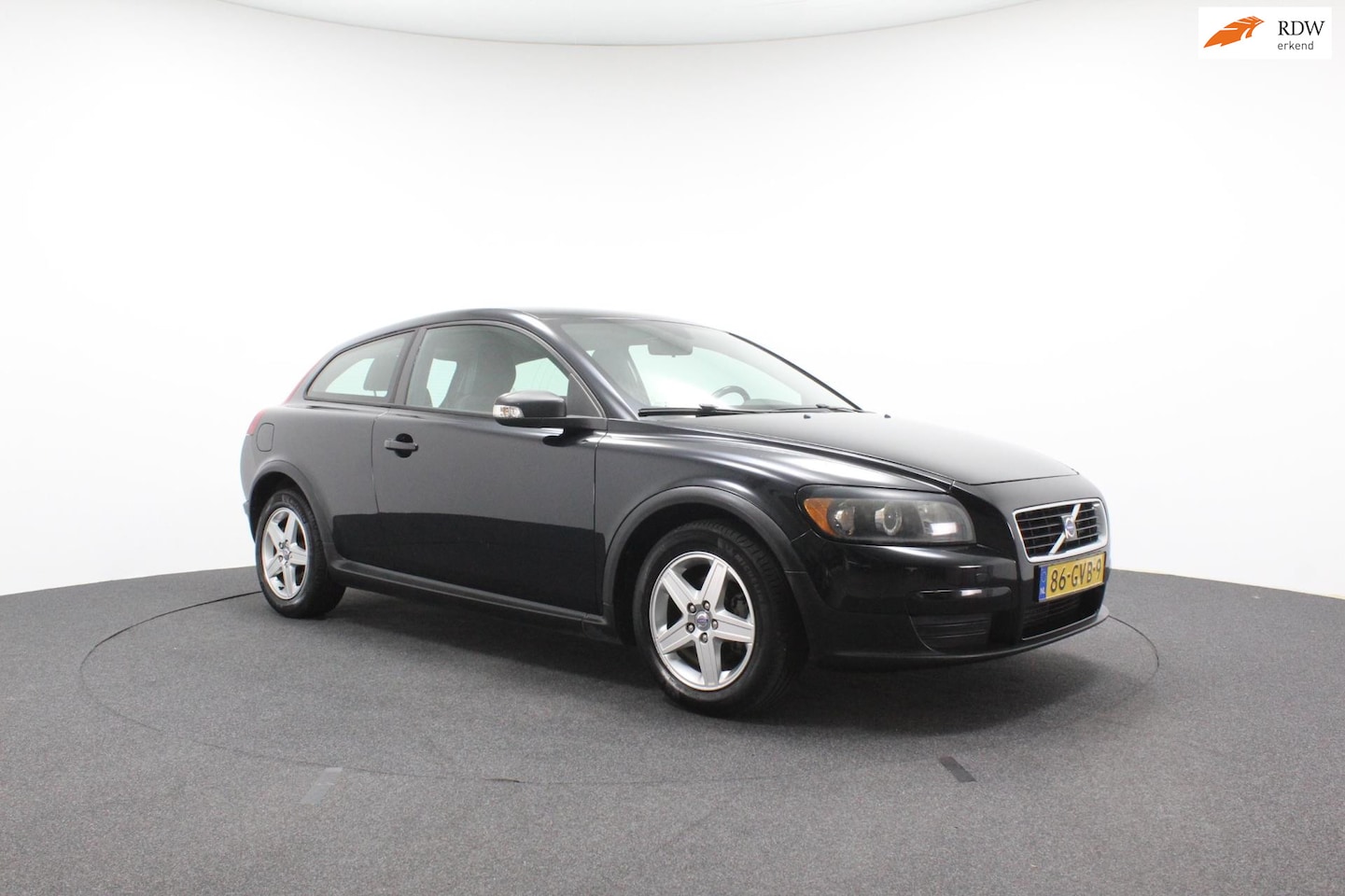 Volvo C30 - 1.6 Advantage | Climate control | Goed onderhouden | Sportvelgen | - AutoWereld.nl