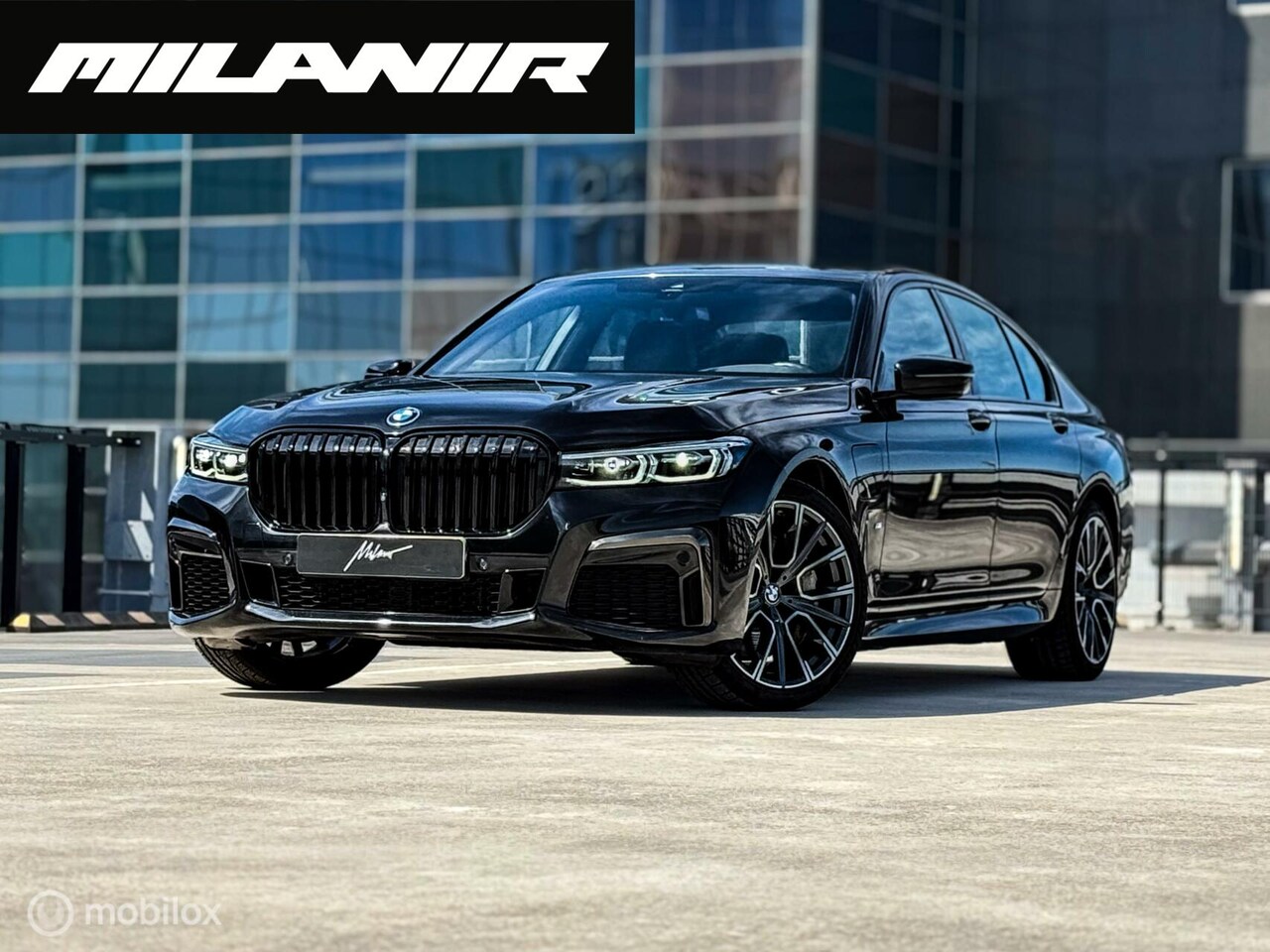 BMW 7-serie - 745e M Sport |HUD |TV schermen |360 - AutoWereld.nl