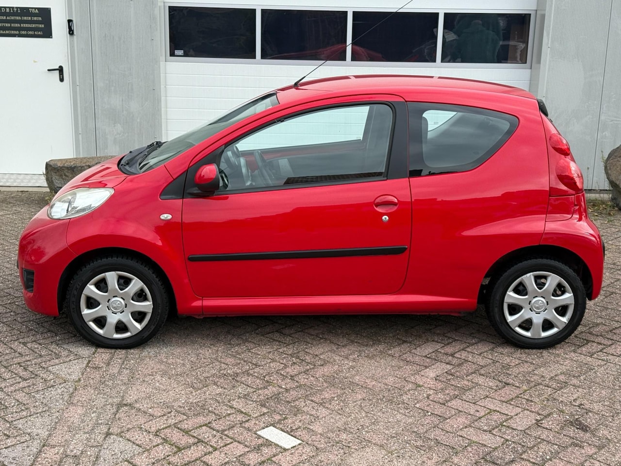 Peugeot 107 - 1.0-12V XS 1.0-12V XS - AutoWereld.nl
