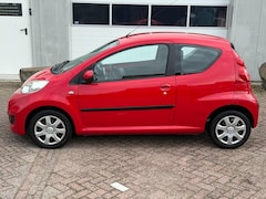 Peugeot 107 - 1.0-12V XS
