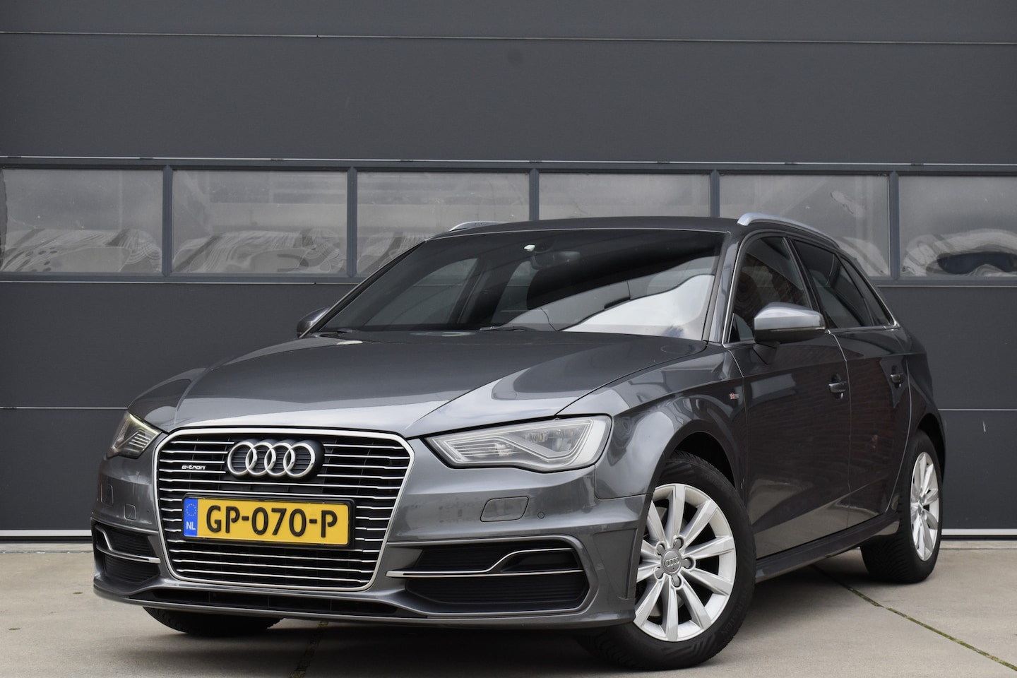 Audi A3 Sportback - 1.4 e-tron PHEV S-Line - AutoWereld.nl