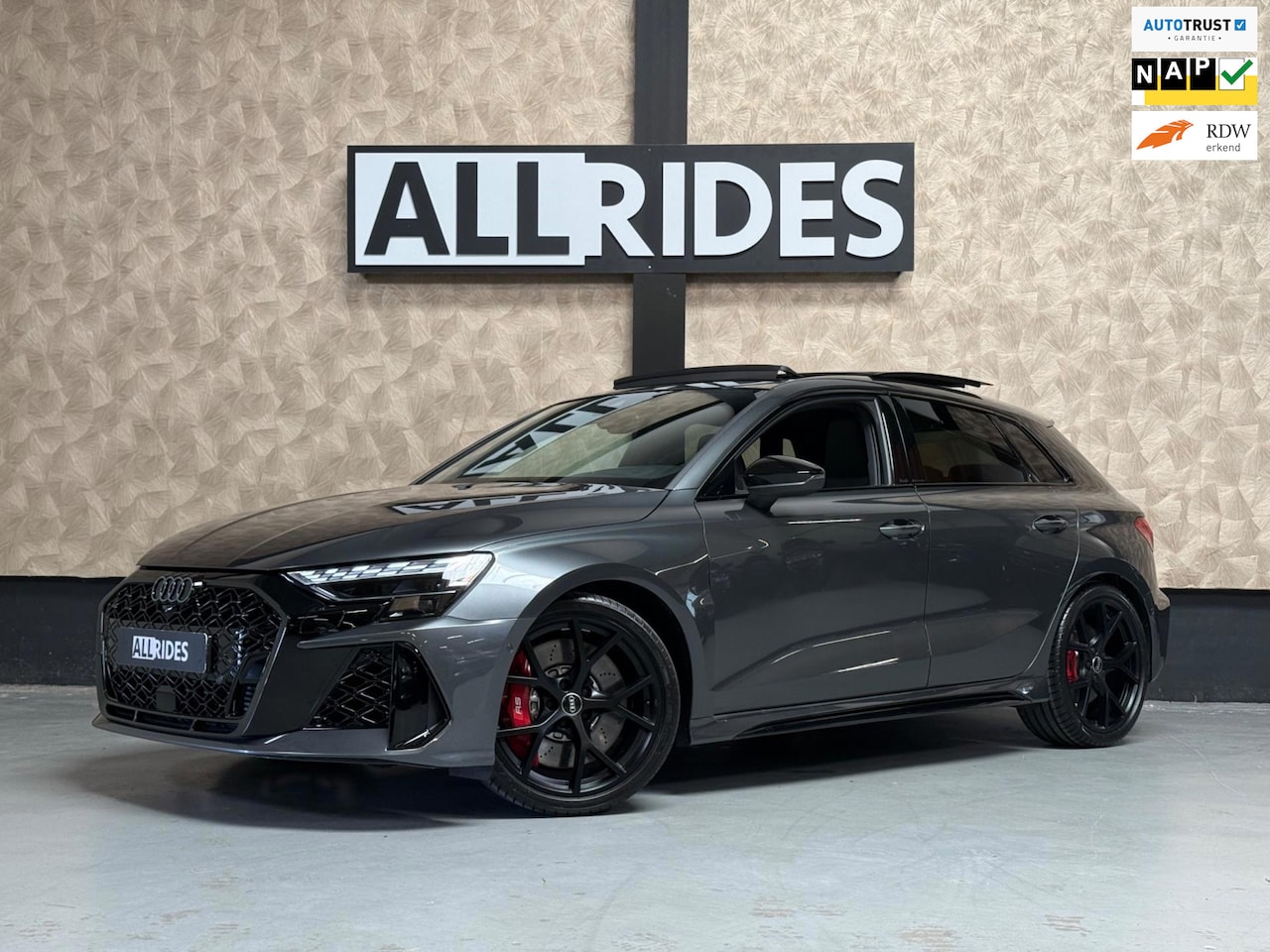 Audi RS3 - Sportback 2.5 TFSI RS 3 quattro | Facelift | Pano | SONOS | Keyless | HUD | ACC | RS-Zetel - AutoWereld.nl