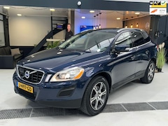 Volvo XC60 - 2.0 D4 SUMMUM|PANO|CAM|BLIS|TREKH|MEMORY|FULL OPTIONS|NAP
