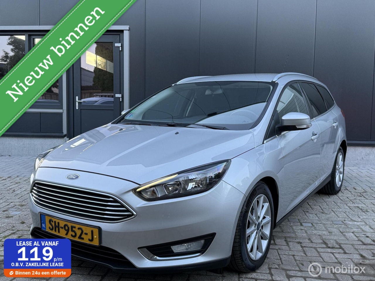 Ford Focus Wagon - 1.0 Titanium 1.0 Titanium - AutoWereld.nl