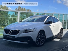 Volvo V40 Cross Country - 1.5 T3 Nordic+ / Trekhaak / Pano. dak / Leder / Elek. verstelbare stoelen / Verwarmde voor