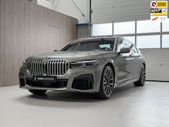 BMW 7-serie - 745e High Executive - NL AUTO - M PAKKET - SCHUIFDAK - NAPPA - ALCANTARA HEMEL - 20''