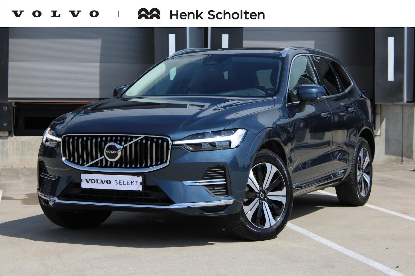 Volvo XC60 - T6 Plug-in hybrid AWD Essential Edition Bright | Stoelverwarming | Stuurwielverwarming | C - AutoWereld.nl