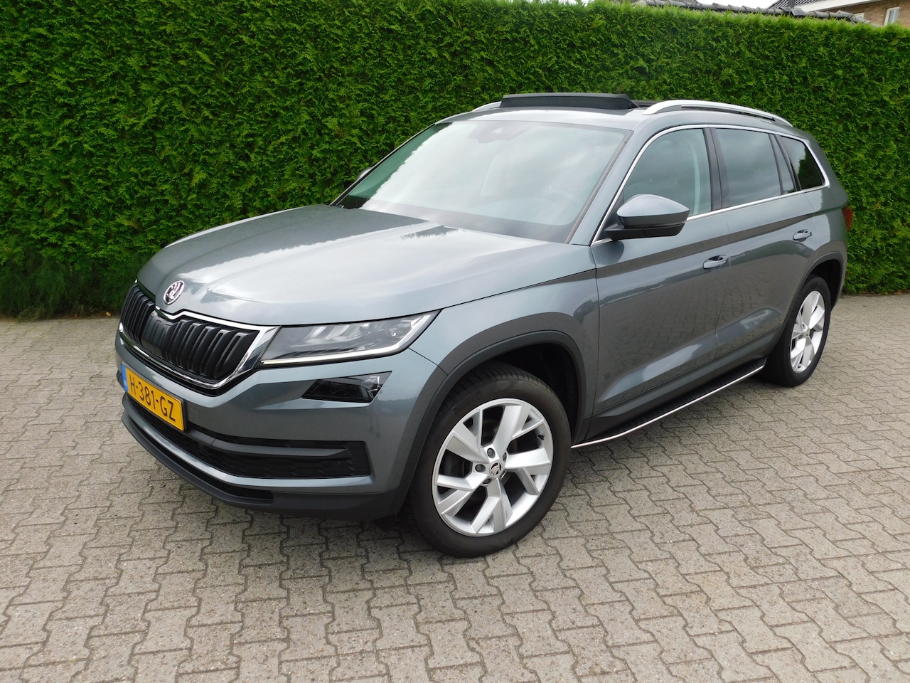 Skoda Kodiaq - 1.5 TSI Limited Business Edition 1.5 TSI Limited Business Edition, Pano, Trekhaak - AutoWereld.nl