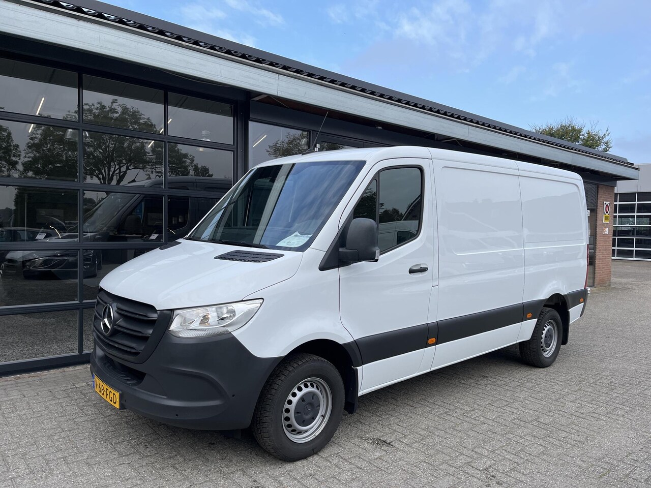 Mercedes-Benz Sprinter - 316 CDI 366 RWD L2/H1 EURO6 163PK NAV | CRUISE CONTROL | PDC V+A | CAMERA | GEVEERDE STOEL - AutoWereld.nl