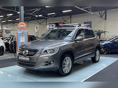 Volkswagen Tiguan - 2.0 TSI DSG 4Motion Vol Opties Pano Dynaudio Trekhaak Cruise