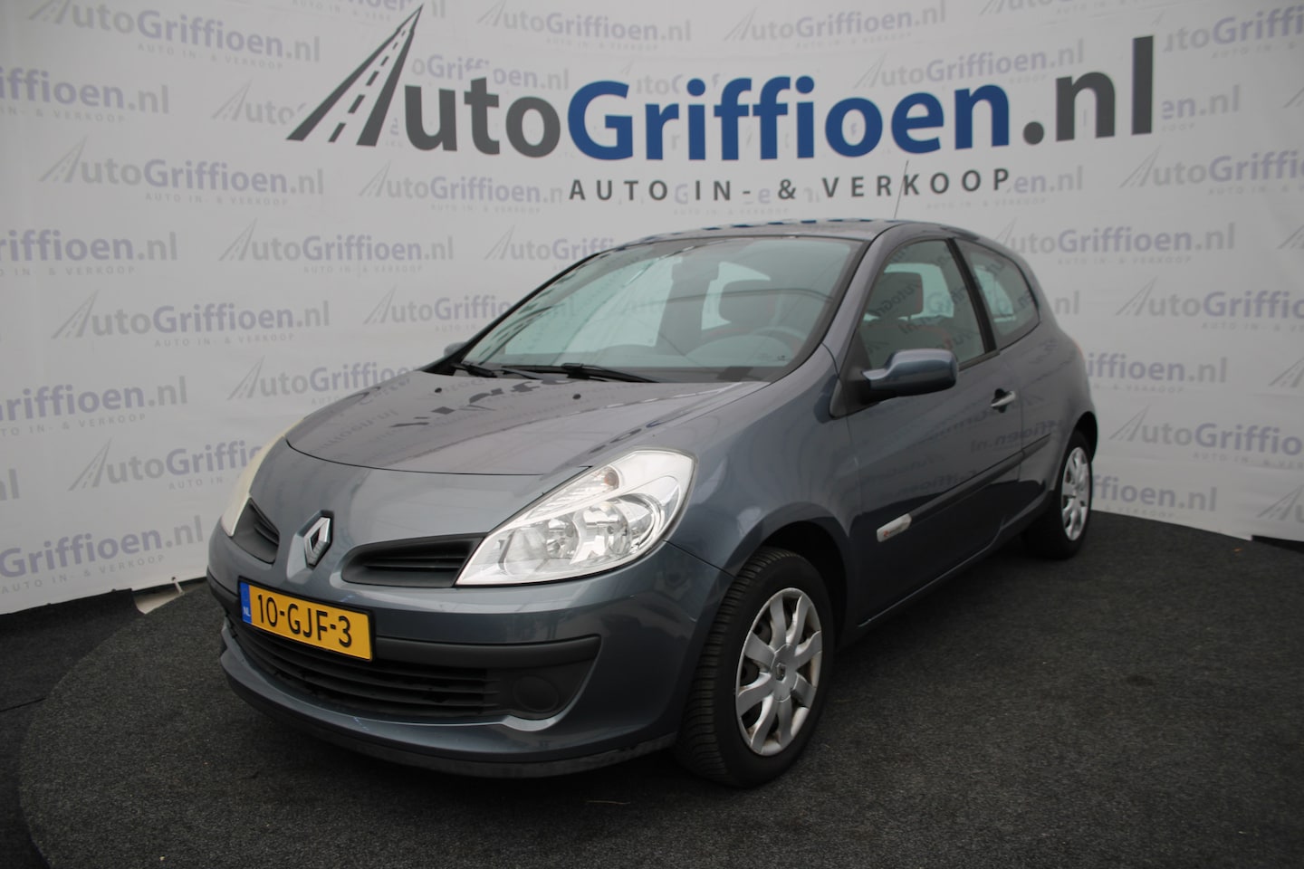 Renault Clio - 1.2 TCE Rip Curl met schuifdak en airco - AutoWereld.nl
