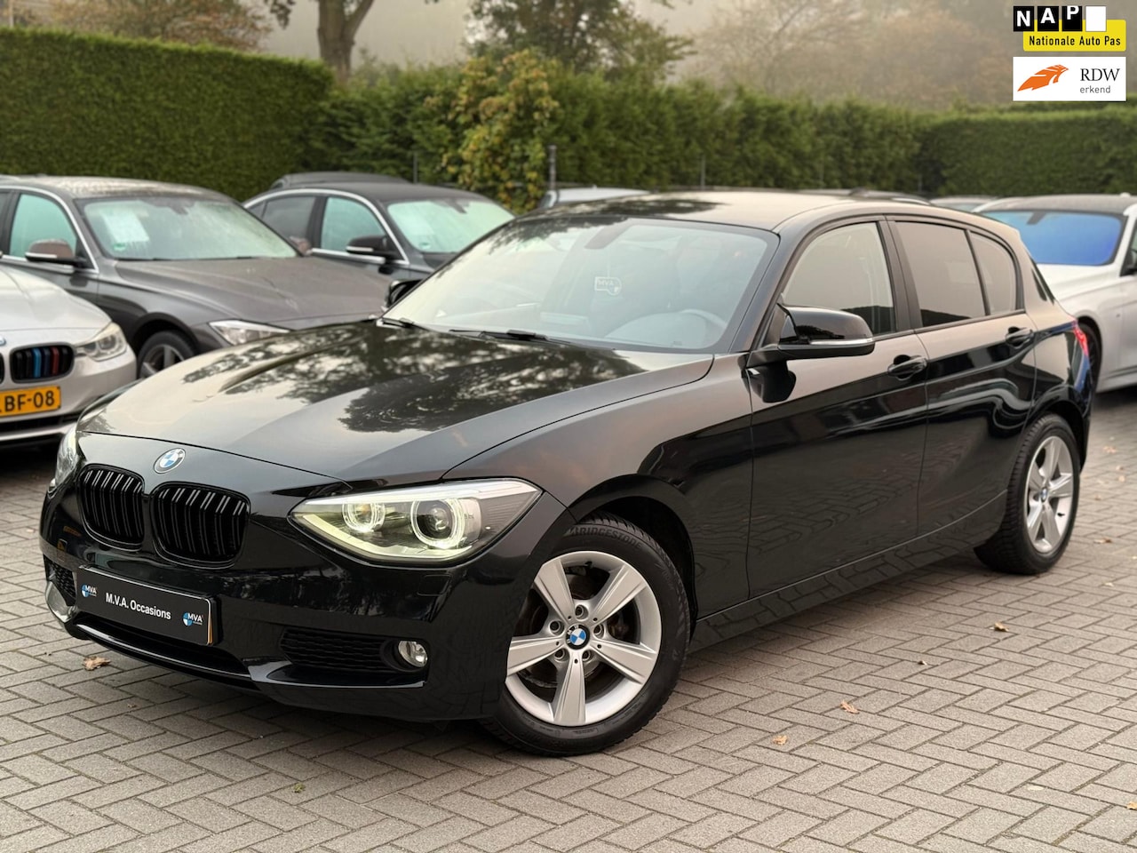 BMW 1-serie - 116i EDE Executive|Nieuwe Ketting + Klepseals|Climate control|Cruise control|Navigatie|Net - AutoWereld.nl