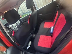 Renault Clio - 1.6-16V Privilège