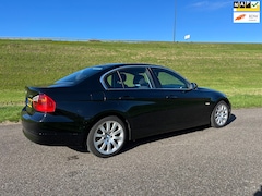BMW 3-serie - 325i Executive