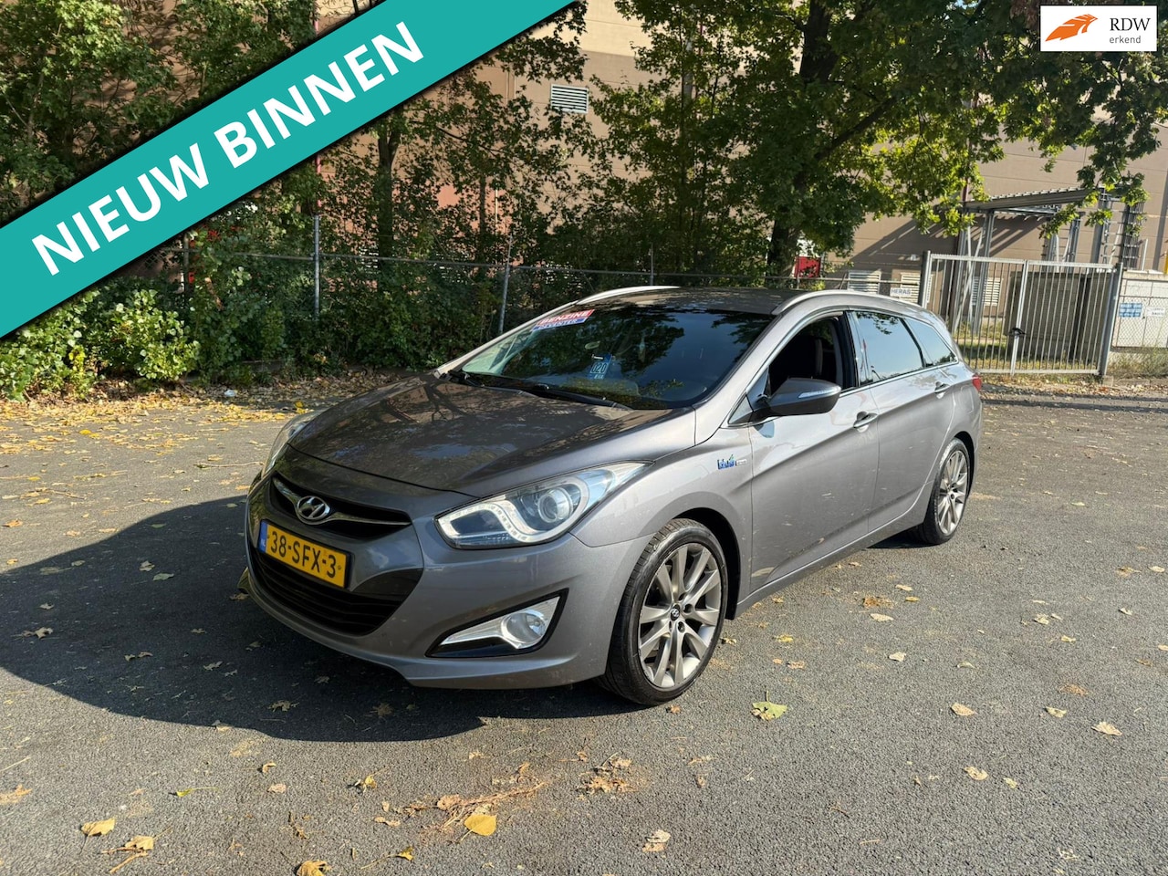 Hyundai i40 Wagon - 1.6 GDI Blue i-Motion NETTE AUTO RIJDT EN SCHAKELT GOED - AutoWereld.nl