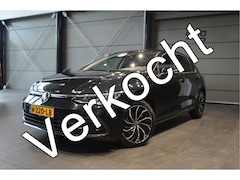 Volkswagen Golf - 2.0 TDI Style navi clima cruise camera led 17 inch