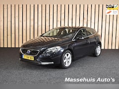 Volvo V40 - 1.6 T4 Summum Automaat Trekhaak Leer Navi Clima Cruise LED Nwe APK