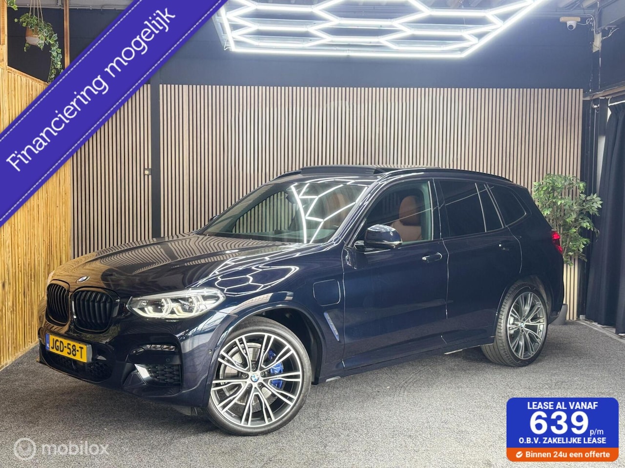 BMW X3 - xDrive30e High Executive M Sport | Pano | 360 | Carbo - AutoWereld.nl