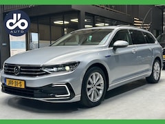 Volkswagen Passat Variant - 1.4 TSI PHEV GTE Business TREKHAAK I LED MATRIX I PDC + CAMERA I DEALER O.H