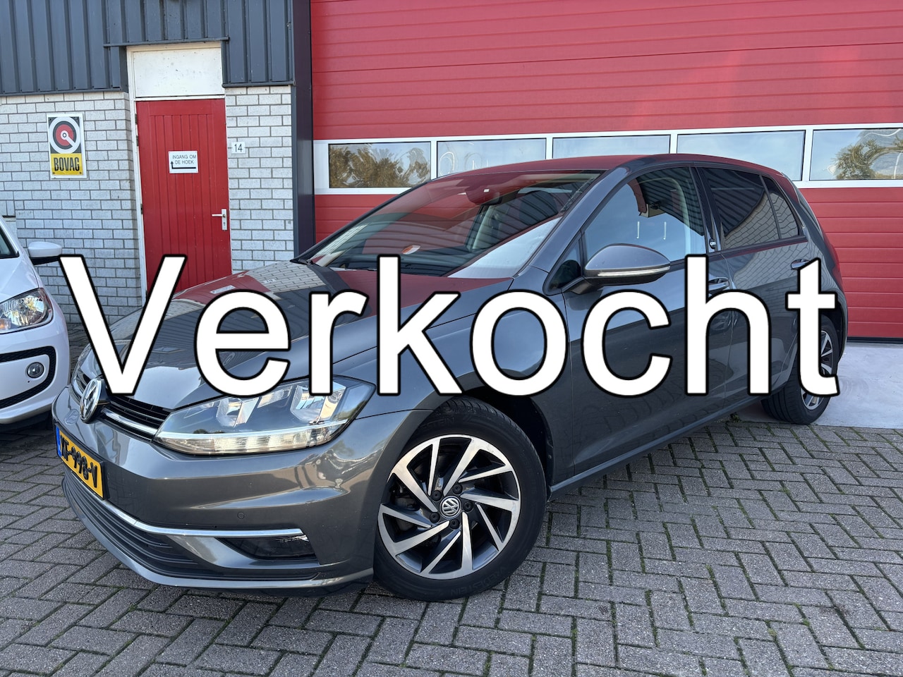 Volkswagen Golf - 1.0 TSI Comfortline Business CAMERA / NAVI / CLIMA / PDC / BLUETOOTH / ACC / ELEK RAMEN - AutoWereld.nl