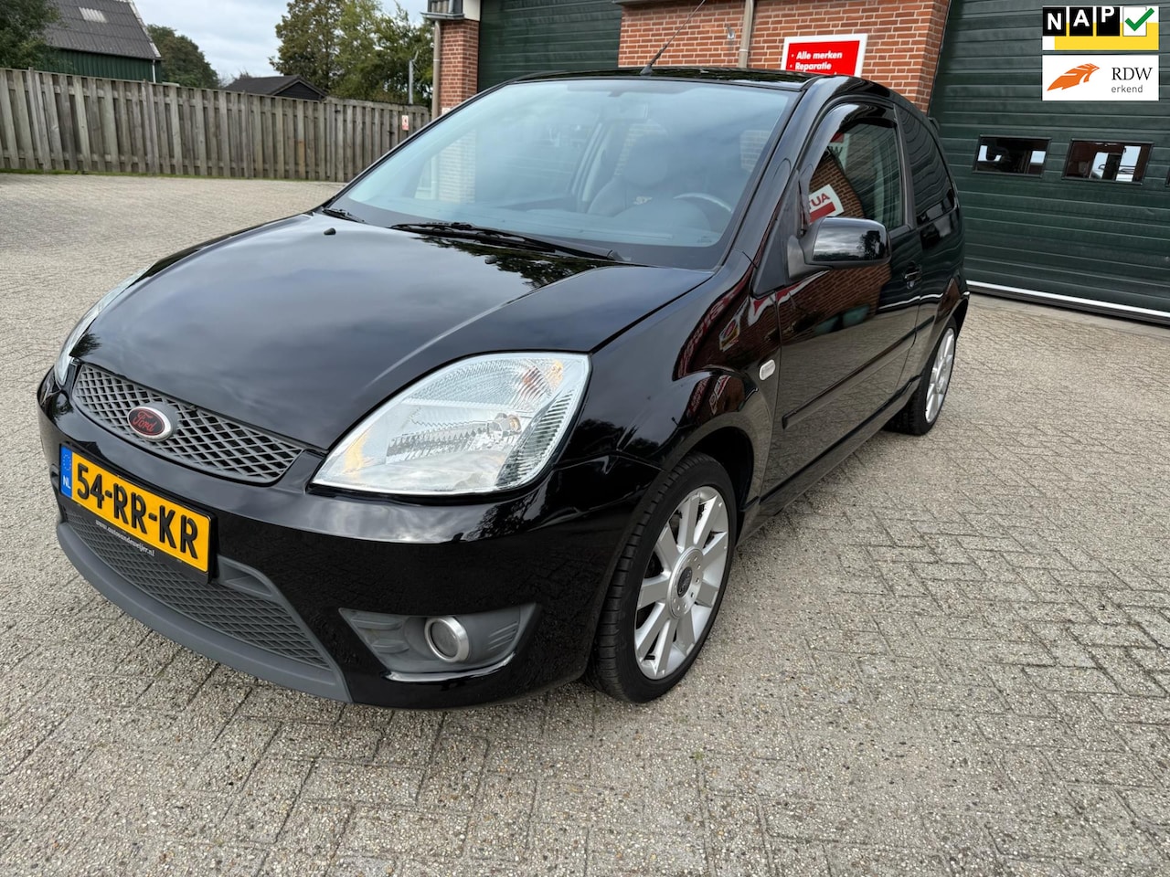 Ford Fiesta - 2.0-16V ST150! - AutoWereld.nl