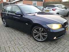 BMW 3-serie Touring - 318i Business Line