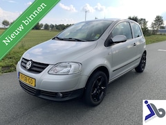 Volkswagen Fox - 1.4 2e eigenaar, Airco, Trekhaak, 4 cilinder Inruil mogelijk 1.4 Trendline