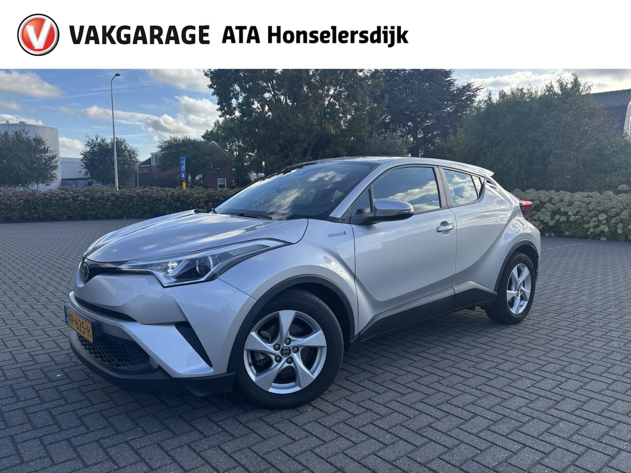 Toyota C-HR - 1.8 Hybrid Dynamic | Cruise control | Climate control | Achteruitrijcamera | - AutoWereld.nl