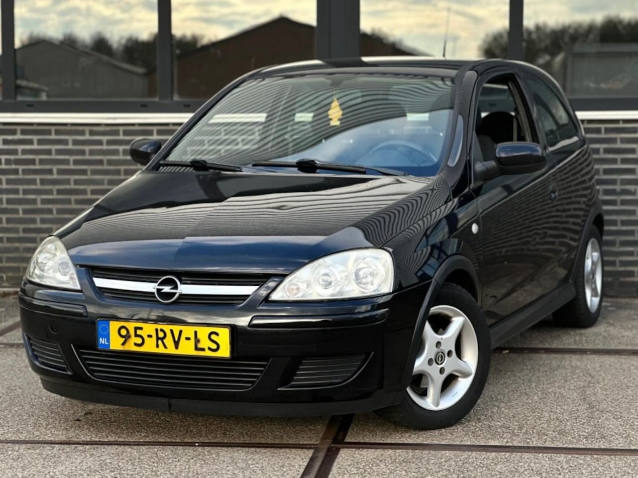 Opel Corsa - 1.2-16V Silver |Airco |Nieuwe APK |Stuurbkr |NAP - AutoWereld.nl