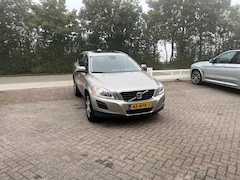 Volvo XC60 - 2.0T Summum TREKHAAK CAMERA OPEN DAK LEER STOELVERWARMING