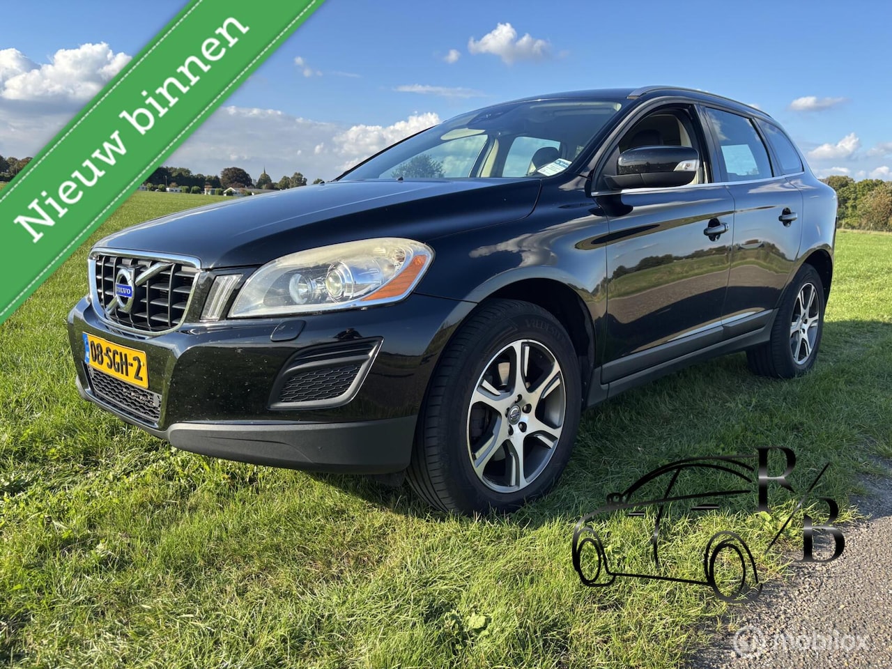 Volvo XC60 - 3.2 AWD Summum NIEUWE APK GOED ONDERHOUDEN - AutoWereld.nl