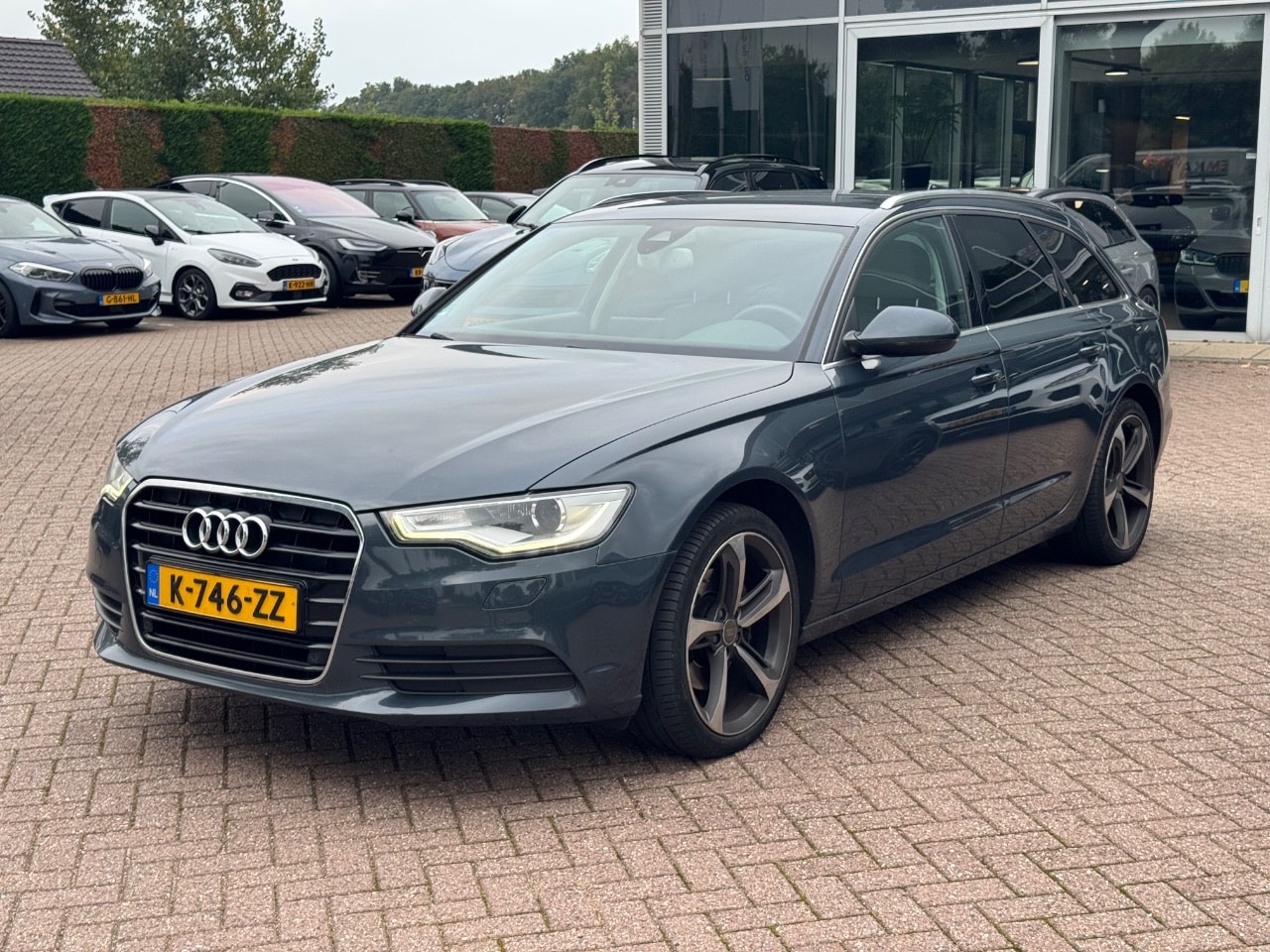Audi A6 Avant - 2.8 FSI Sport Edition / Trekhaak / Leder&Alcantara / 19'' / Navigatie / Stoelverwarming / - AutoWereld.nl