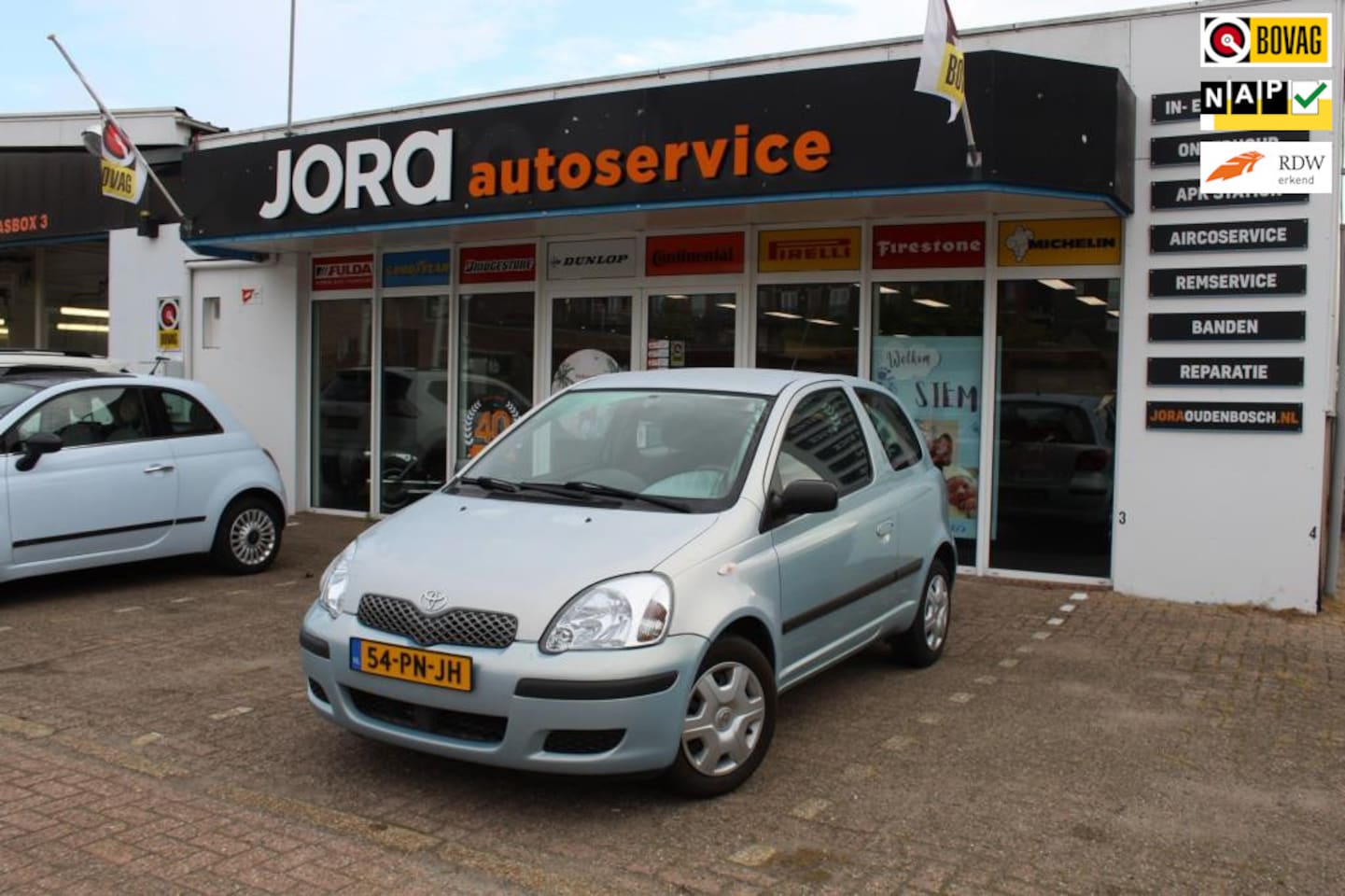Toyota Yaris - 1.0 VVT-i Idols 1.0 VVT-i Idols - AutoWereld.nl