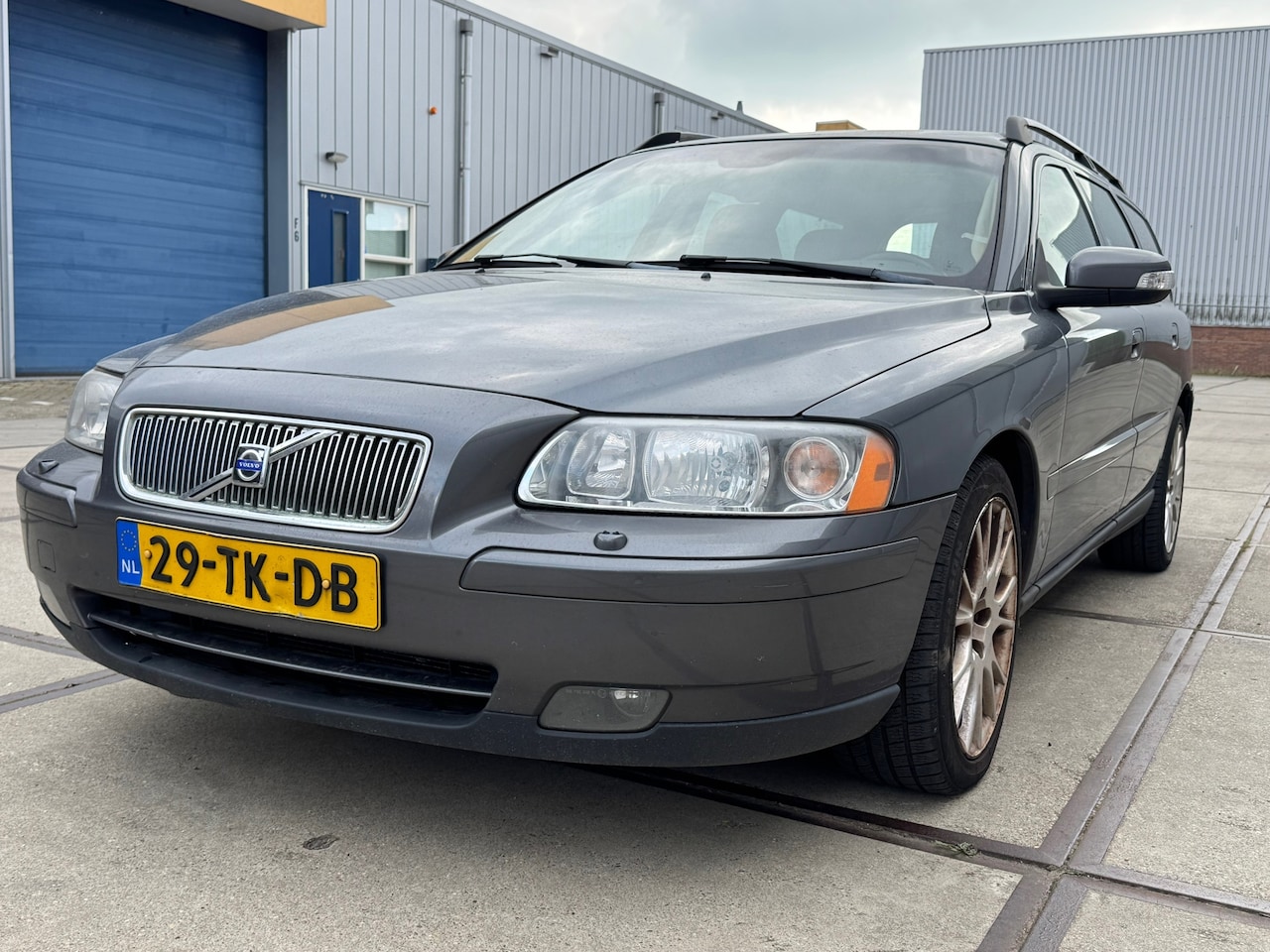 Volvo V70 - 2.4 D5 Edition II Sport ROETFILTER VERSTOPT!!! - AutoWereld.nl