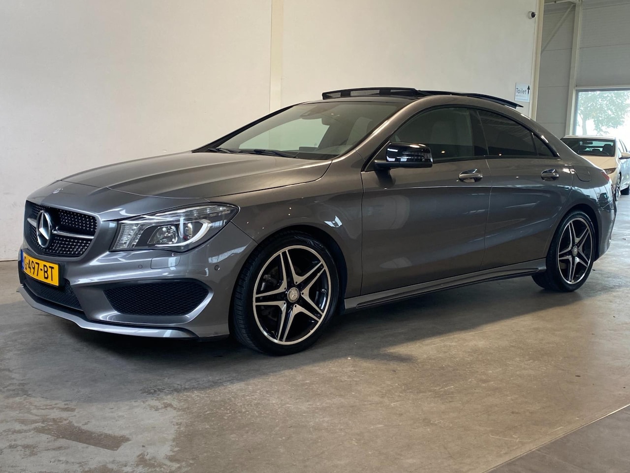 Mercedes-Benz CLA-Klasse - 200 AMG Pano - AutoWereld.nl