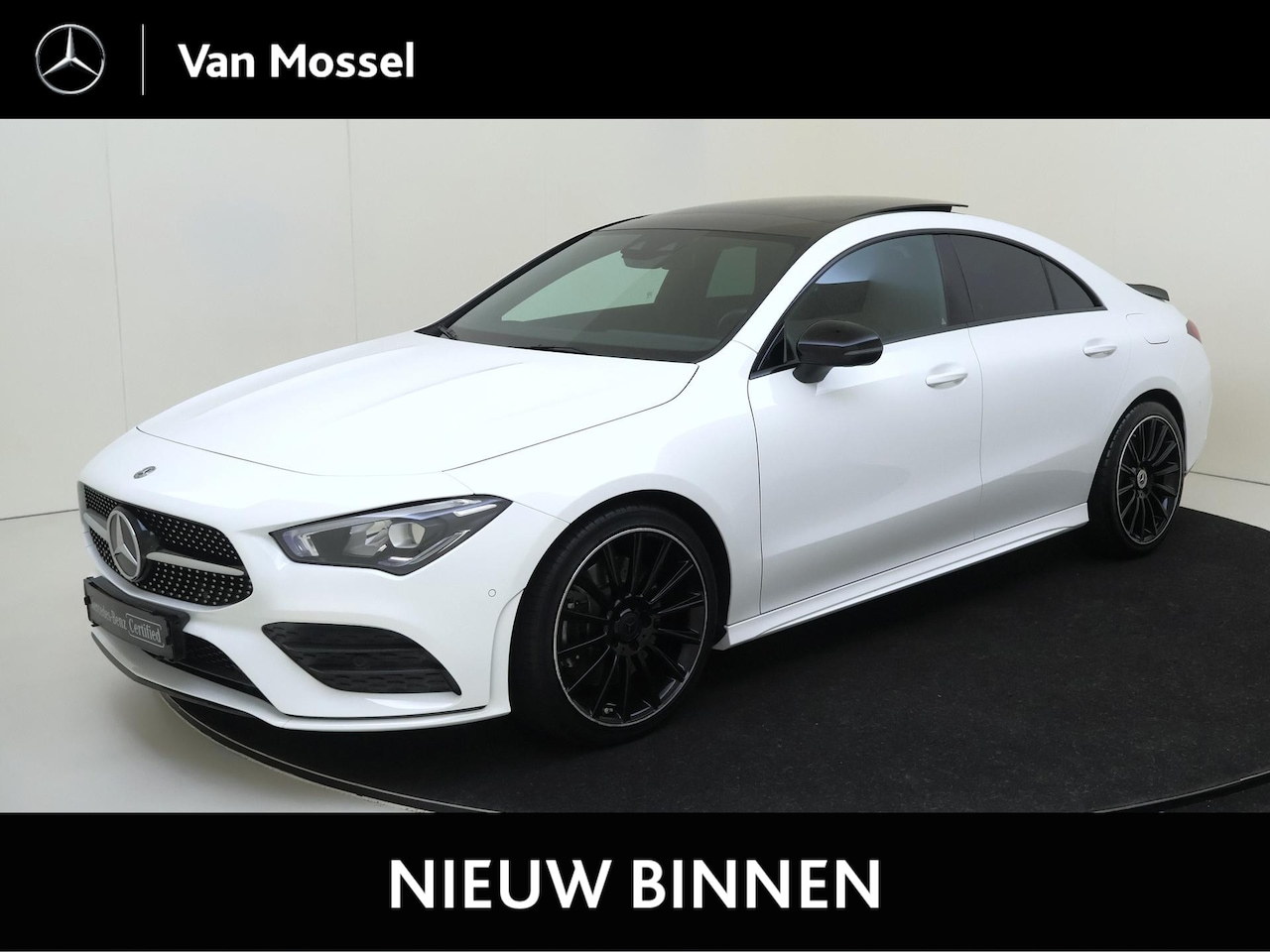 Mercedes-Benz CLA-Klasse - 220 Premium Plus / Panoramadak/ Night/ 19 inch/ Sfeerverlichting - AutoWereld.nl