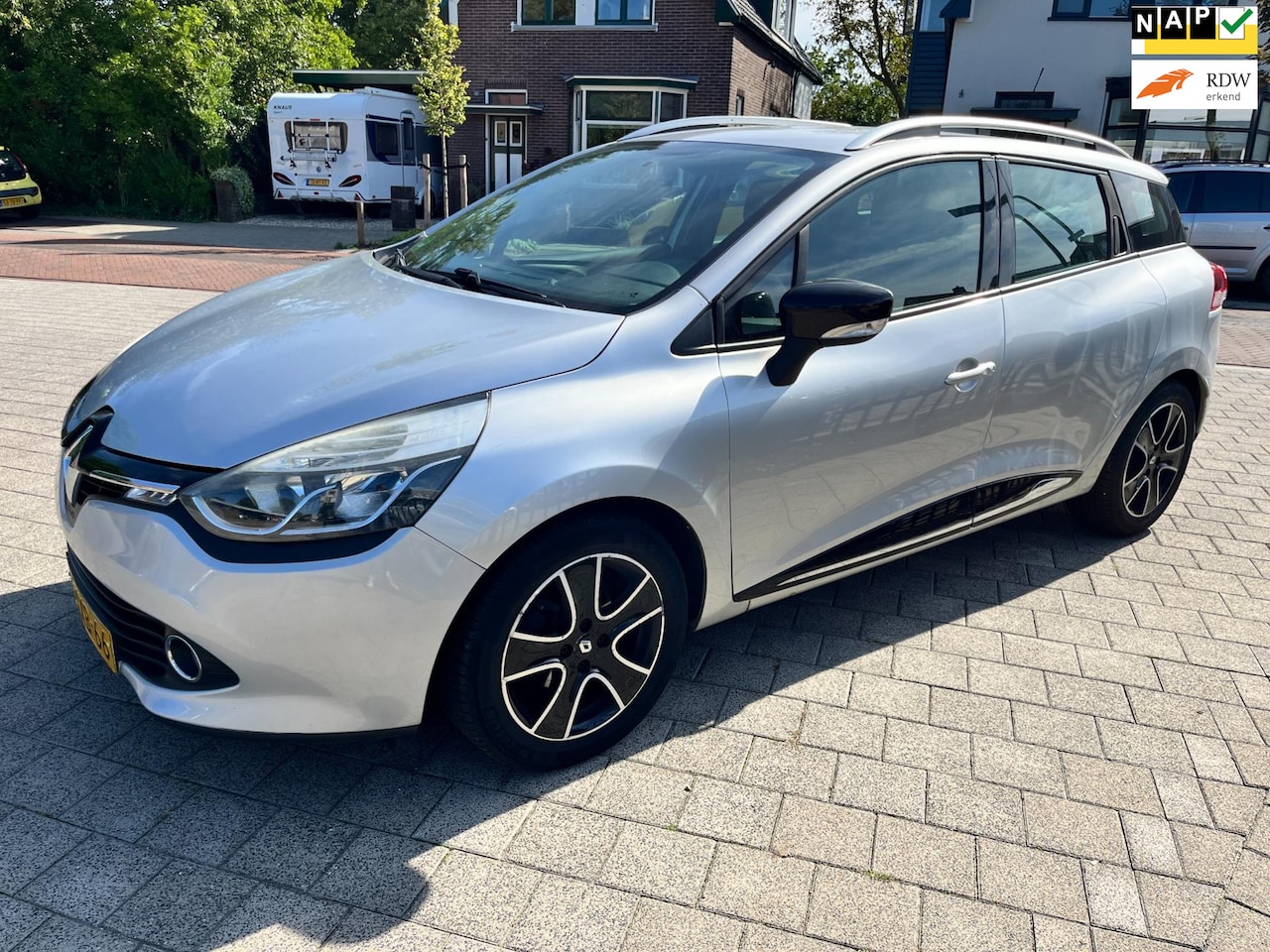Renault Clio Estate - 0.9 TCe Night&Day Ecc Trekh Isofix LM PDC Led Navi NW APK - AutoWereld.nl
