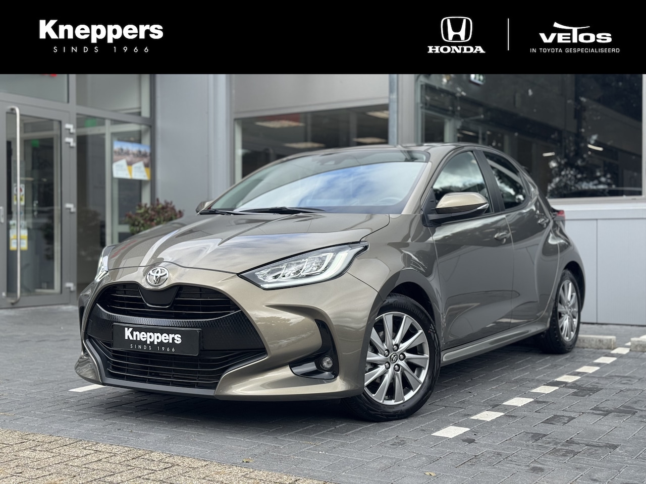 Toyota Yaris - 1.5 VVT-i Dynamic Apple/Android, Camera, Voorstoelen verwarmd , All-in Rijklaarprijs - AutoWereld.nl