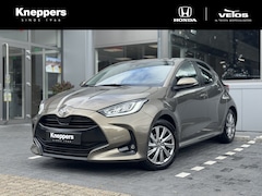 Toyota Yaris - 1.5 VVT-i Dynamic Apple/Android, Camera, Voorstoelen verwarmd , All-in Rijklaarprijs