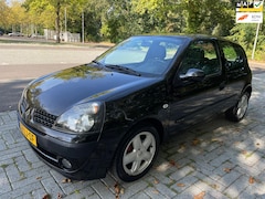 Renault Clio - 1.4-16V Privilège 98 Pk Airco Nap