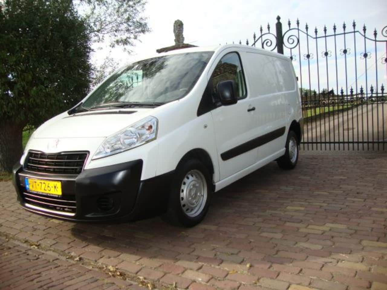 Peugeot Expert - 227 1.6 HDI L1H1 Navteq 2 - AutoWereld.nl
