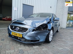 Volvo V40 - 1.6 D2 Summum - Airco - Leer - Front Schade