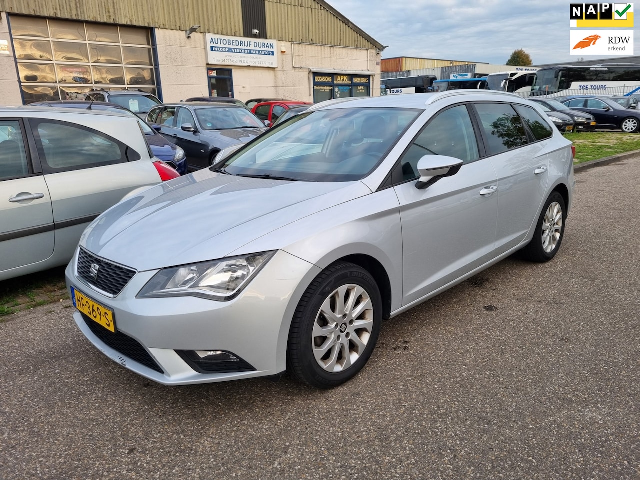 SEAT Leon ST - 1.6 TDI Style Automaat! Navi! Bj:2015 NAP! - AutoWereld.nl