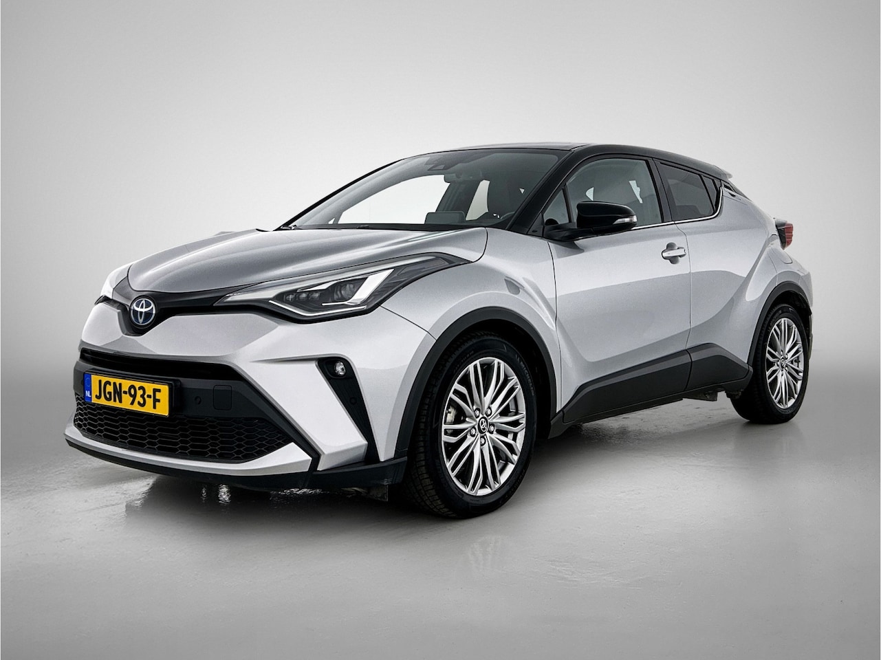 Toyota C-HR - 2.0 Hybrid Executive | Navigatie | Leder | JBL | BLS | PDC | - AutoWereld.nl