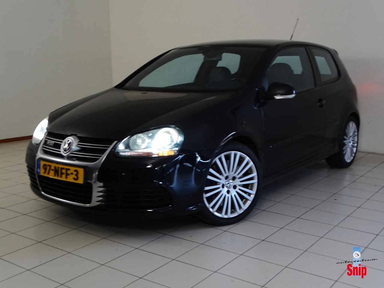 Volkswagen Golf - 3.2 R32 3.2 R32 - AutoWereld.nl