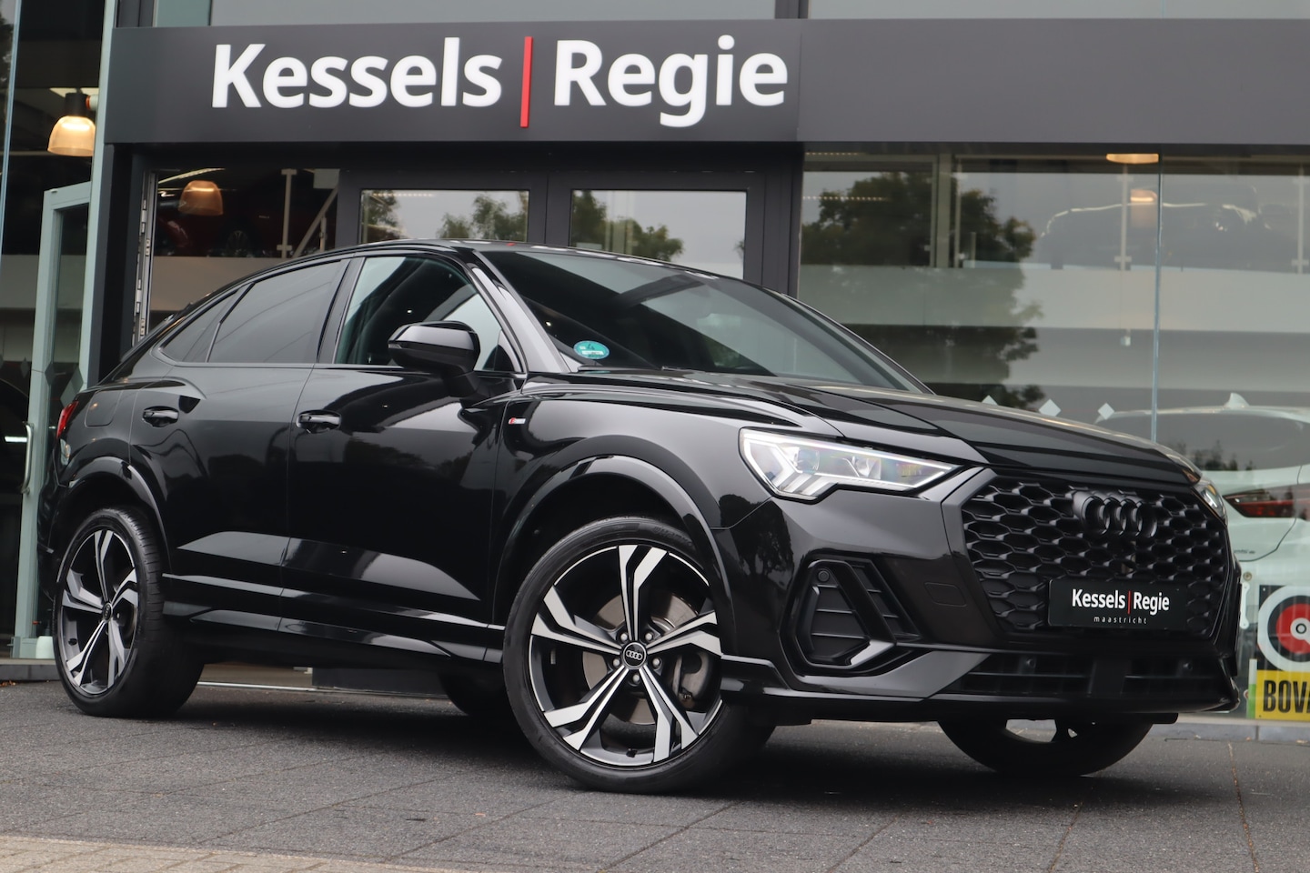 Audi Q3 Sportback - 45 TFSI e S-line Keyless ACC Camera 20 inch CarPlay Stoelverwarming - AutoWereld.nl