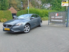 Volvo V40 - 1.6 T3 Momentum